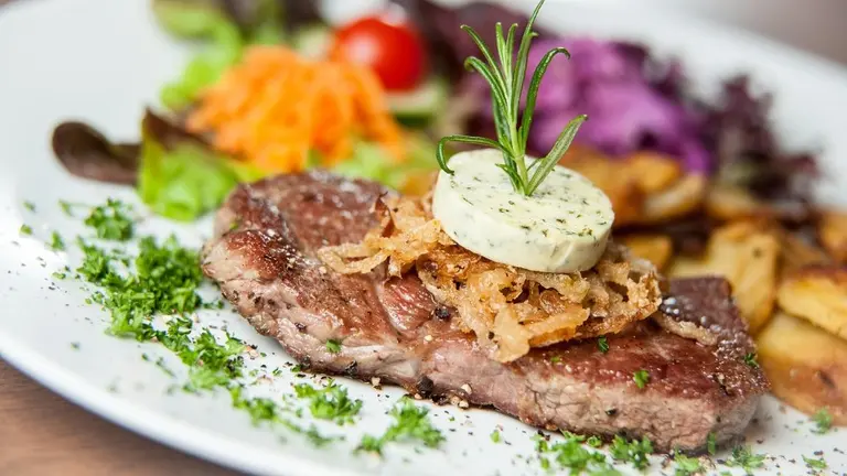 Men&uacute; halal